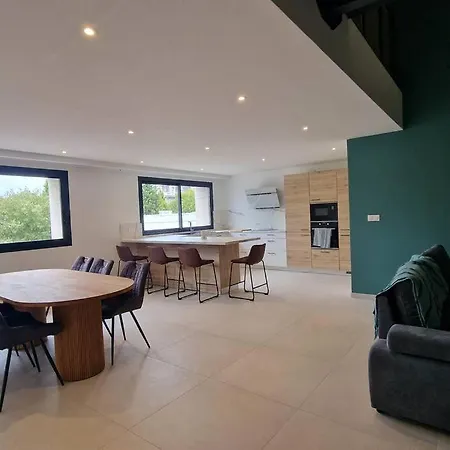 Lägenhet Le Loft Du Jardin Montélimar